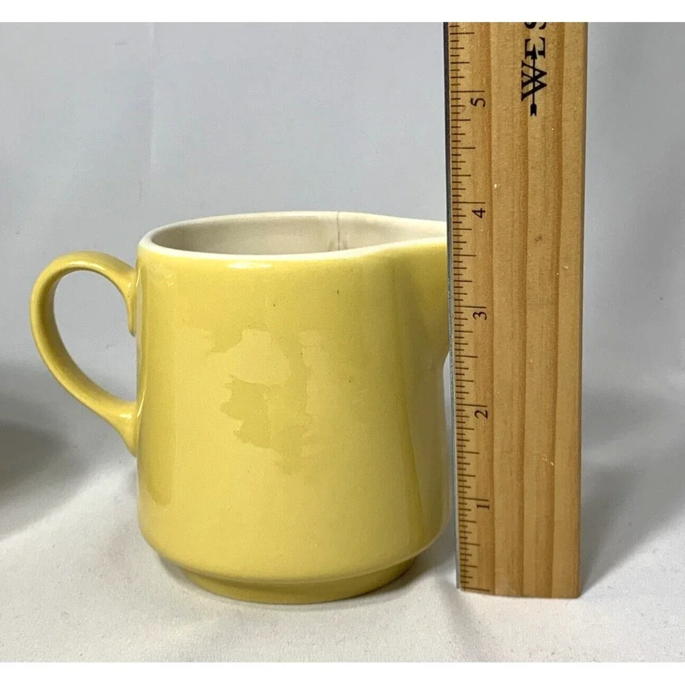 California Pottery Creamer and Sugar Yellow Vintage‎ Mid Century MCM FLAWS